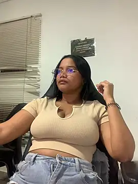 my cam online show from 02/16/25, 12:32