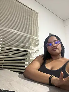 my cam online show from 02/27/25, 11:04