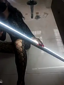 Snapshot of cd_vv chatting on 04/06/26, 04:46 cd vv online show from 04/06/26, 04:46