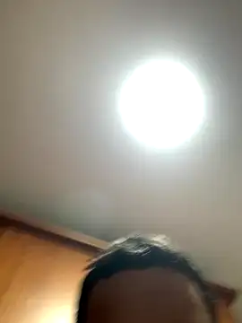 Snapshot of emitee7 chatting on 11/27/25, 06:32 emitee7 online show from 11/27/25, 06:32