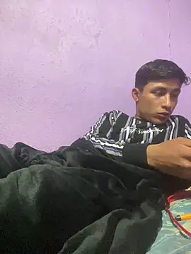 EduardoEspinoza12 online show from 02/14/25, 07:49