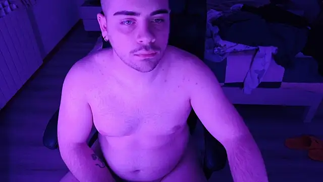 Snapshot of alexx0904 chatting on 01/09/26, 10:00 alexx0904 online show from 01/09/26, 10:00