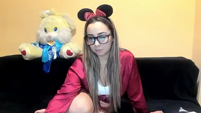 LadyLyanna online show from 11/02/25, 10:56