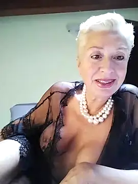 divinaerotica online show from 06/10/26, 11:42