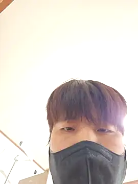 Tyyyggjju online show from 10/26/25, 05:02