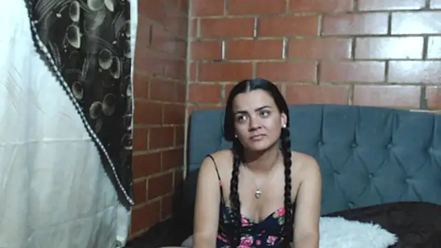 Snapshot of brenda01277 chatting on 02/06/25, 12:11 brenda01277 online show from 02/06/25, 12:11