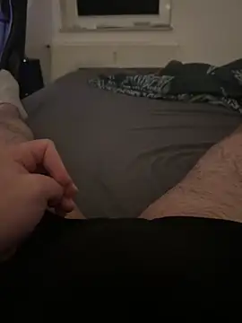 Mo 2003 online show from 02/21/25, 06:04