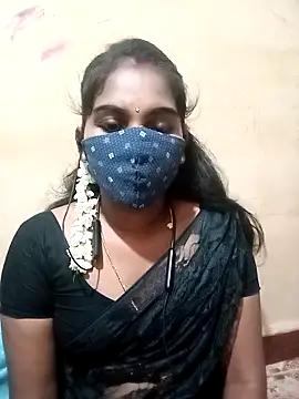 Snapshot of Tamil_roja17 chatting on 10/08/25, 06:16 Tamil roja17 online show from 10/08/25, 06:16