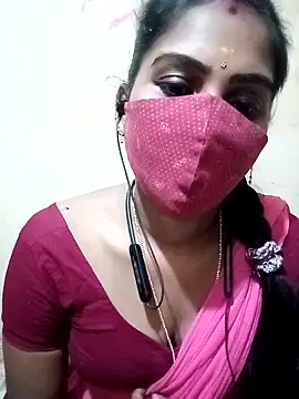 Snapshot of Tamil_roja17 chatting on 10/18/25, 06:52 Tamil roja17 online show from 10/18/25, 06:52