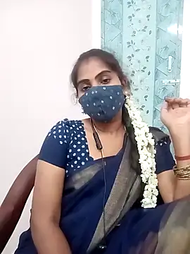 Snapshot of Tamil_roja17 chatting on 04/21/26, 05:50 Tamil roja17 online show from 04/21/26, 05:50