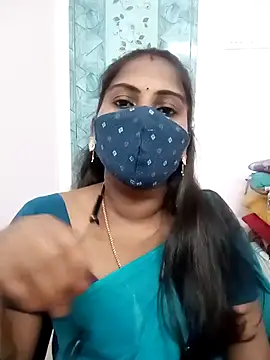 Snapshot of Tamil_roja17 chatting on 05/10/26, 11:15 Tamil roja17 online show from 05/10/26, 11:15