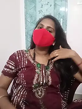 Snapshot of Tamil_roja17 chatting on 05/15/26, 10:55 Tamil roja17 online show from 05/15/26, 10:55