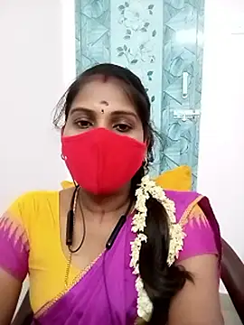 Snapshot of Tamil_roja17 chatting on 06/13/26, 06:17 Tamil roja17 online show from 06/13/26, 06:17