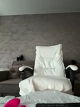 LillySquirtShot online show from 05/11/26, 11:24