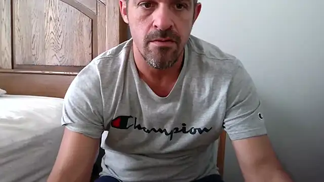 Troyt87 online show from 10/21/25, 03:13