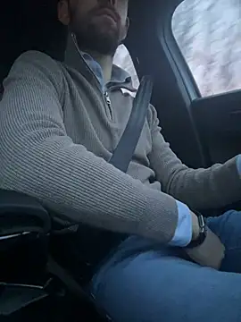 Snapshot of bullyboyy chatting on 02/21/25, 06:29 bullyboyy online show from 02/21/25, 06:29