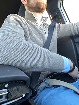 Snapshot of bullyboyy chatting on 03/18/25, 04:37 bullyboyy online show from 03/18/25, 04:37