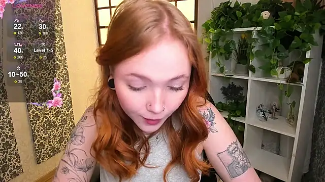 Maya Light online show from 02/15/25, 01:42