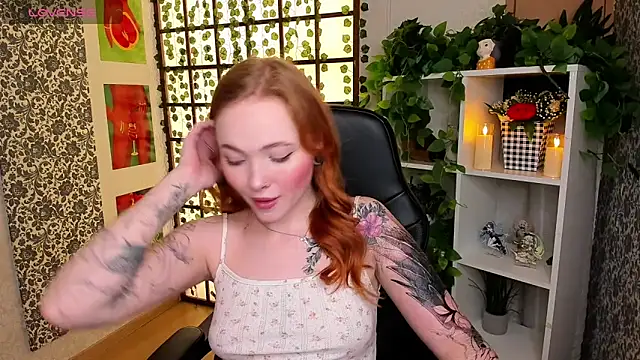 Maya Light online show from 03/06/25, 01:37