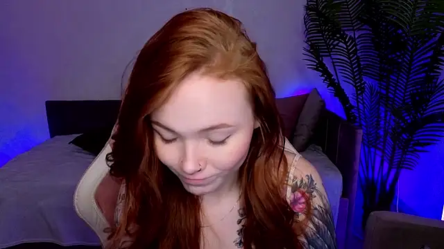 Maya Light online show from 05/02/26, 02:27
