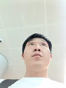 Snapshot of wadmma chatting on 10/14/25, 05:08 wadmma online show from 10/14/25, 05:08