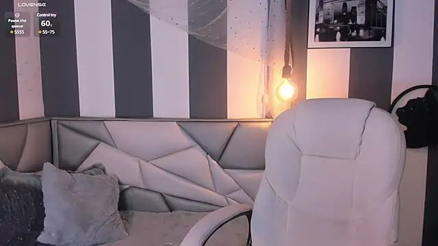 Salome  evans online show from 02/04/25, 01:27