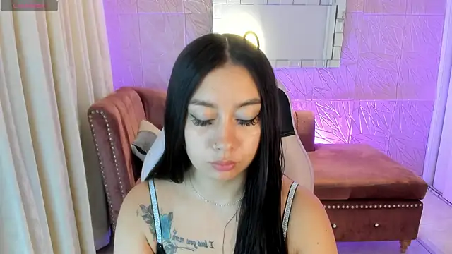 miss isabella m online show from 05/21/26, 12:23