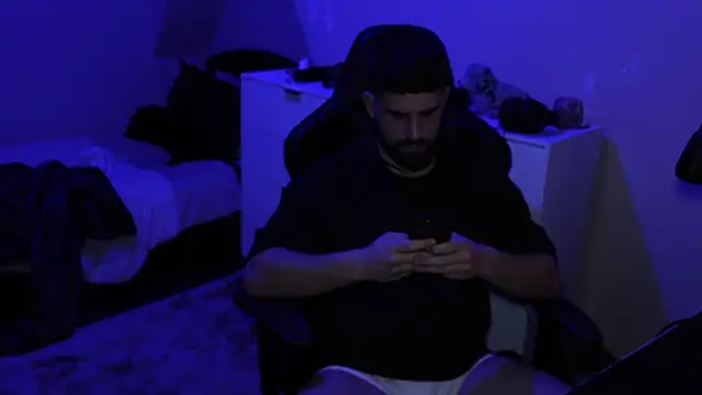 Snapshot of lucas_kazimm chatting on 02/20/25, 10:15 lucas kazimm online show from 02/20/25, 10:15