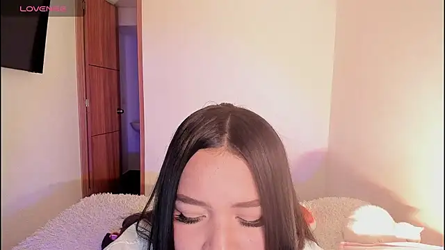 Snapshot of ImamDahian chatting on 10/15/25, 06:52 ImamDahian online show from 10/15/25, 06:52