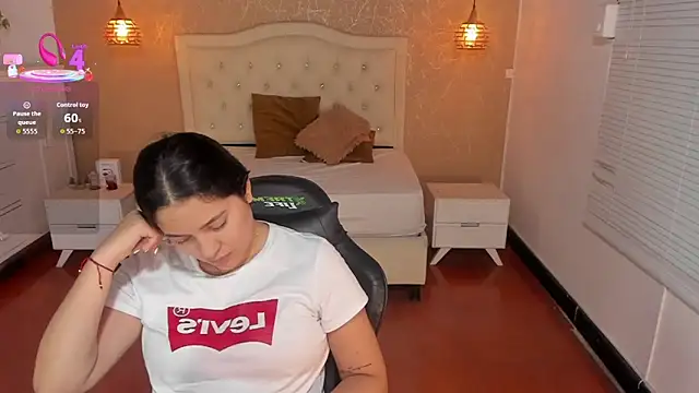 Hadley  online show from 12/16/25, 03:11