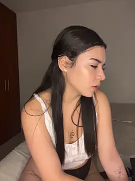 Snapshot of eileensophi chatting on 05/08/26, 01:22 eileensophi online show from 05/08/26, 01:22