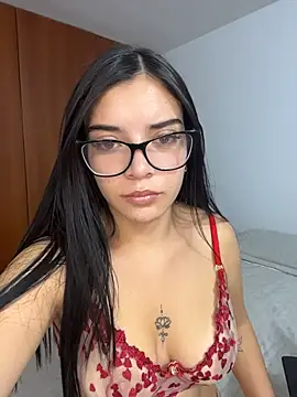Snapshot of eileensophi chatting on 07/25/26, 03:37 eileensophi online show from 07/25/26, 03:37