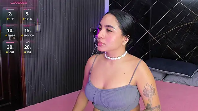 Estefy gomez09 online show from 10/30/25, 04:03