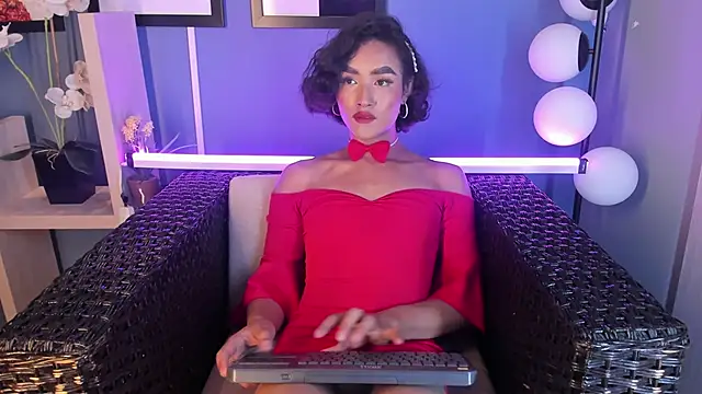 AliDiaz  online show from 02/03/25, 07:42