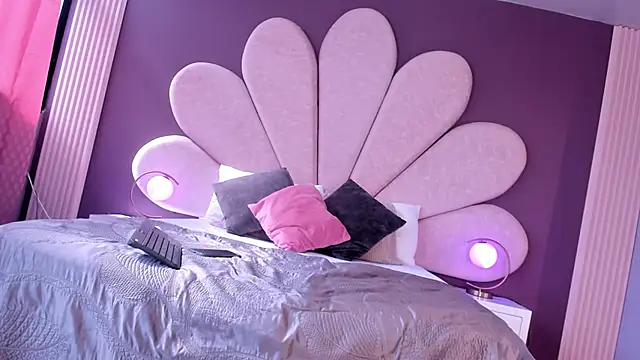 AliDiaz  online show from 03/21/25, 08:18