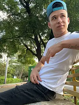 arevalo1124 online show from 11/05/25, 09:26