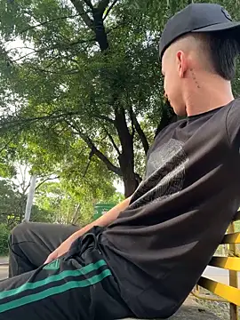 arevalo1124 online show from 11/12/25, 12:05