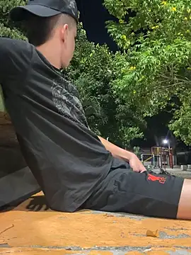 arevalo1124 online show from 11/18/25, 05:23