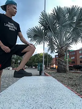 arevalo1124 online show from 11/20/25, 10:31