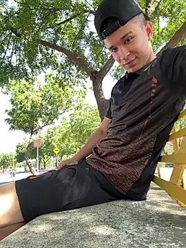 arevalo1124 online show from 11/22/25, 03:00