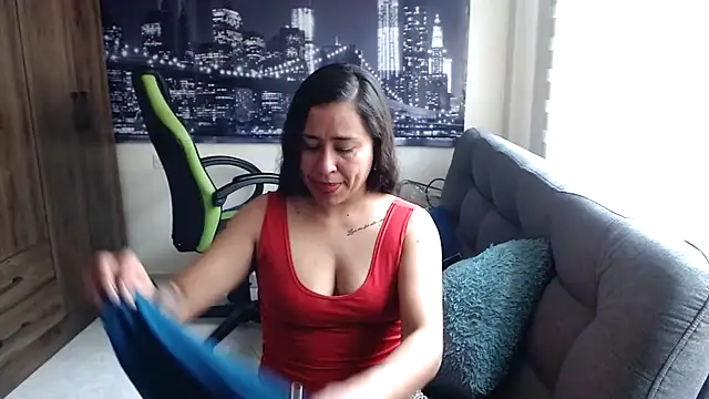 kamila lovee online show from 11/11/25, 07:36