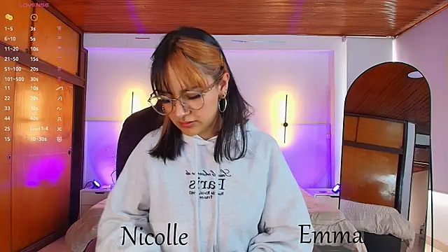  Emma11 online show from 02/07/25, 07:27