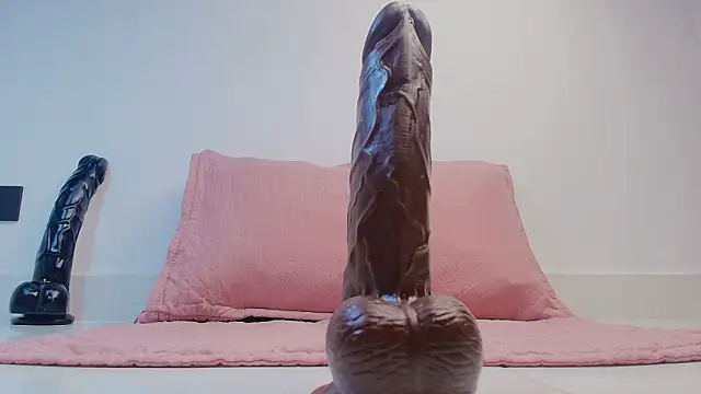 Snapshot of sharlott_miller chatting on 02/09/26, 11:58 sharlott miller online show from 02/09/26, 11:58