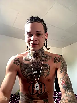 Snapshot of hot_man05 chatting on 01/12/26, 09:09 hot man05 online show from 01/12/26, 09:09