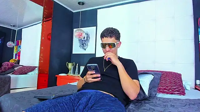 Thomas May4rs online show from 03/13/25, 07:42