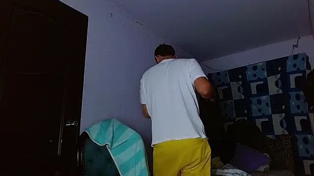 Snapshot of Thomas_May4rs chatting on 11/10/25, 04:00 Thomas May4rs online show from 11/10/25, 04:00