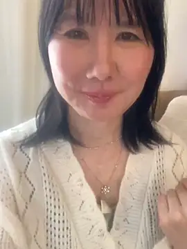 Snapshot of MURA-saki chatting on 02/10/25, 02:08 MURA-saki online show from 02/10/25, 02:08