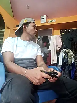 bigcock thick online show from 03/10/25, 02:05