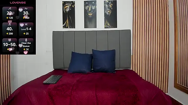 Snapshot of emberhodson chatting on 02/01/25, 01:51 emberhodson online show from 02/01/25, 01:51