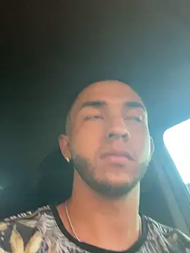 Snapshot of Perfectcouple01 chatting on 01/28/25, 10:01 Perfectcouple01 online show from 01/28/25, 10:01